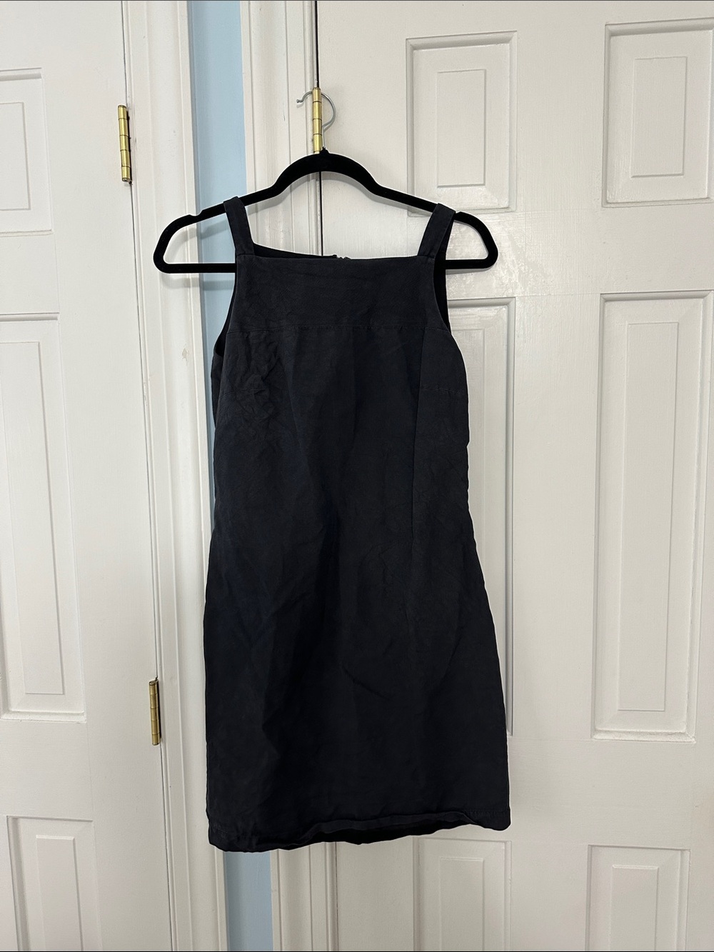 Classic Black Sleeveless Shift Dress